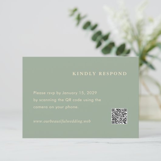 Cartons Réponse Mariage moderne avec code QR simple vert sauge (Debout devant)