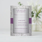 Cartons Réponse Mariage Monogram Purple et Silver Swirl (Debout devant)