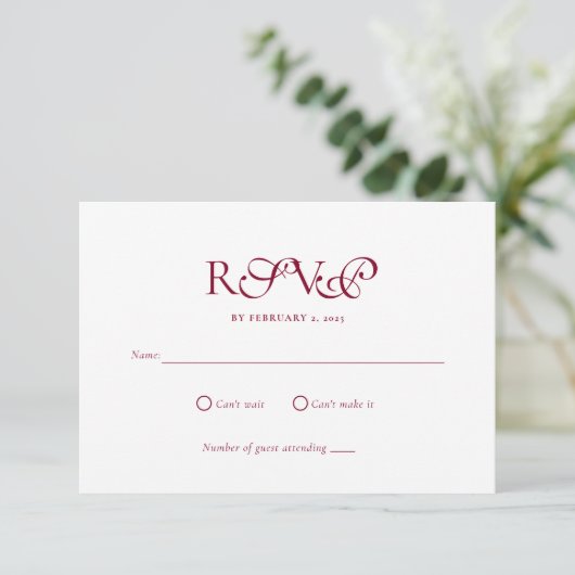 Cartons Réponse Minimal Deep Burgundy Script Wedding (Debout devant)