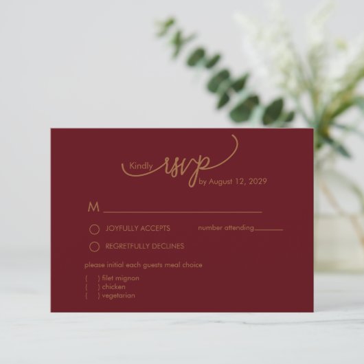 Cartons Réponse Modern Burgundy  Name Monogram with Leaf Scripted  (Debout devant)