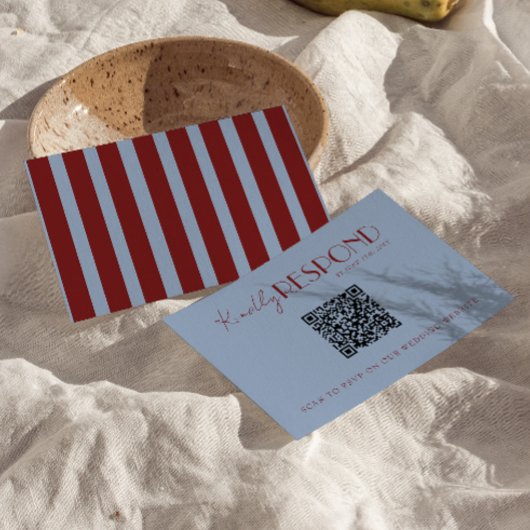 Cartons Réponse Modern Deep Red Blue QR Code Fancy Wedding