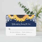 Cartons Réponse Navy Blue Burlap String Lights Sunflower Wedding (Debout devant)