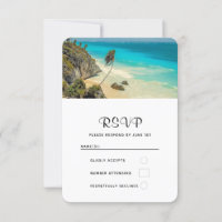 Plage tropicale avec Mariage de palmiers balayés p