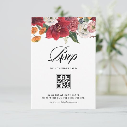 Cartons Réponse Red Amaryllis Botanical Winter Wedding QR Code (Debout devant)