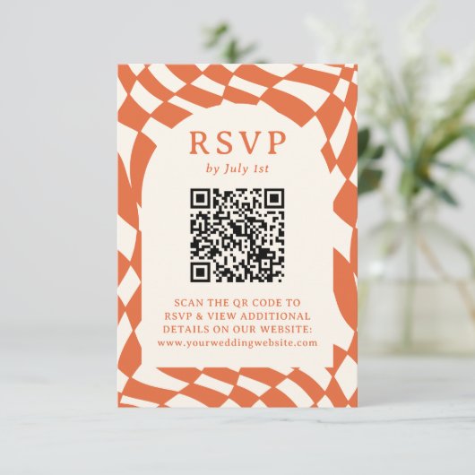 Cartons Réponse Retro Orange Checkerboard QR Code Mariage (Debout devant)