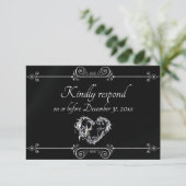 Cartons Réponse Romantic Silver Scroll Heart on Black (Debout devant)