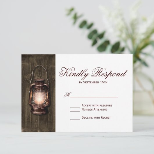 Cartons Réponse Rustic Country Lantern Grange de mariage en bois R (Debout devant)