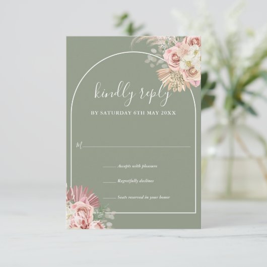 Cartons Réponse Sage Green Pampas Arche en herbe Monogramme floral (Debout devant)