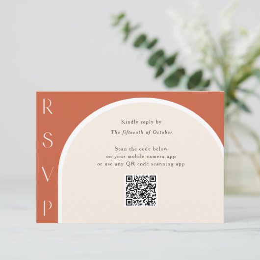 Cartons Réponse Terracotta QR code Modern Arch Mariage en ligne (Debout devant)