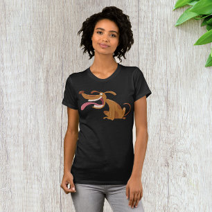 Cartoon hond met grote glimlach en tong uit t-shirt