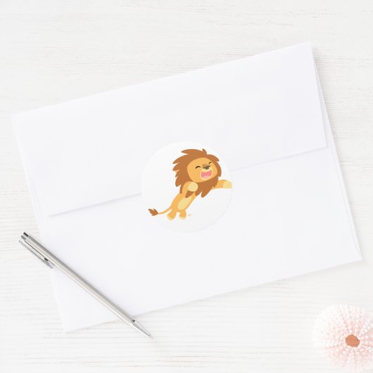 Cartoon Joyeux Lion autocollant rond (Enveloppe)