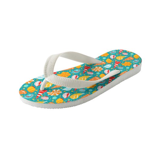Cartoon kruipen met zand en ornament doedelen kinder teenslippers (Schuin)