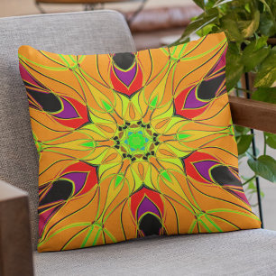 Cartoon Mandala Flower Oranje Green en Red Kussen