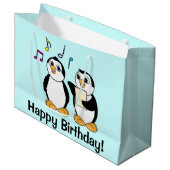 Cartoon Penguins Zingend Happy Birthday Groot Cadeauzakje (Voorkant Gekanteld)