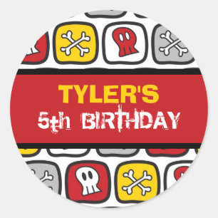 Cartoon Skulls & Botten Pirate Boy Birthday Party Ronde Sticker