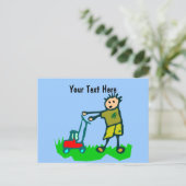 Cartoon Tekening Man Mowing Grass Briefkaart (Staand voorkant)