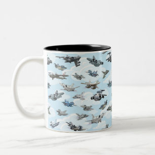 Cartoon warplanes patroonstof tweekleurige koffiemok