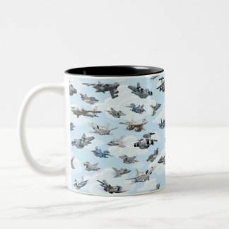 Cartoon warplanes patroonstof tweekleurige koffiemok
