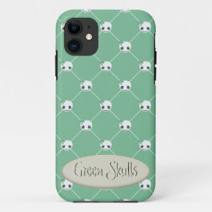 Cartoon Witte Schedels op Groen Embossed Text Effe iPhone 11 Hoesje