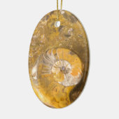 Carved Bowl Made of Fossils in Rock Closeup Photo Keramisch Ornament (Links)