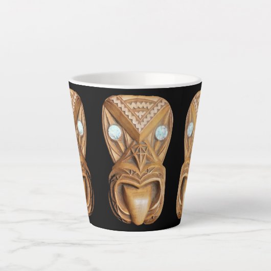 Carved Maori Tiki Face Thunder_Cove Latte Mok (Voorkant)