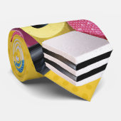 Cascade d'allsorts de sucrerie de cravate (Roulé)