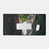 Cascade majestueuse Boka au printemps glorieuse (Clavier et souris)