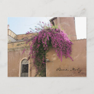 Cascading Flowers op een oud gebouw Briefkaart