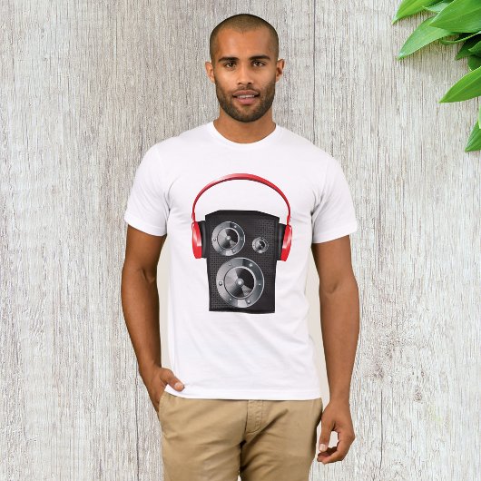 Casque Rouge Sur Un Haut-Parleur T-Shirt