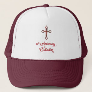 Casquette 40e anniversaire de l'ordination, Croix de rubis s