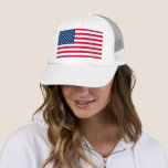 Casquette American Flag Trucker Hat Patriotic<br><div class="desc">USA Flag Casquettes - Etats-Unis d'Amérique - Drapeau - Patriotique - Fête de l'Indépendance - 4 juillet - Personnalisable - Choisissez / Ajoutez votre texte / couleur / image unique - Faites votre cadeau Casquette spécial - Redimensionnez et déplacez ou supprimez et ajoutez des éléments / image avec outil de...</div>