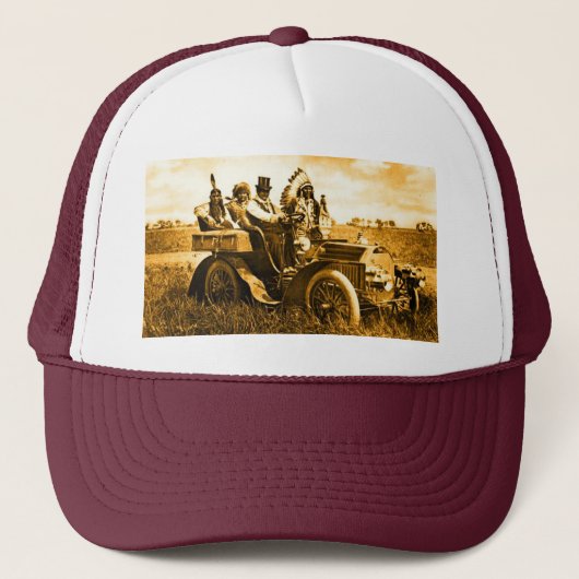 CASQUETTE APACHES ET GERONIMO CONDUISANT UNE AUTOMOBILE (Devant)