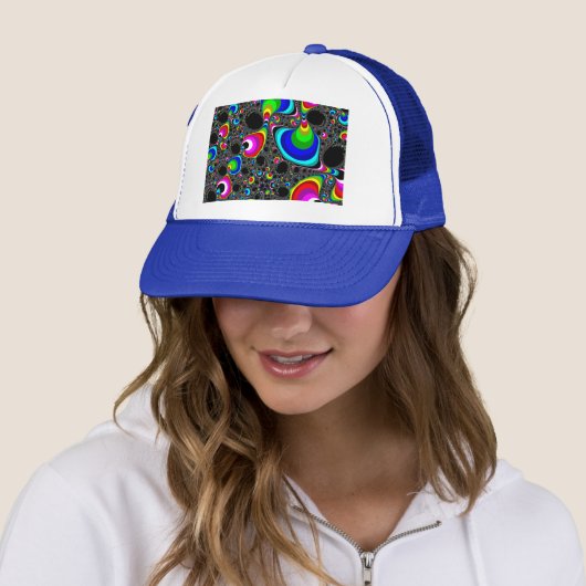 Casquette Arc-en-ciel global - Fractal (En situation)
