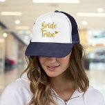 Casquette Bachelorette de coeur de la tribu des Mariées d'or<br><div class="desc">Doté d'un texte en or tendance et d'un coeur en or mignon. Conçu par Thisisnotme©</div>