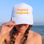 Casquette Bachelorette Super rose orange embrouillée<br><div class="desc">Ce design rose et orange vif est parfait pour une soirée bachelorette super !</div>