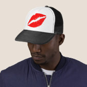 Casquette Baiser rouge (En situation)