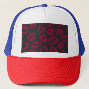 Casquette Baisers en bâton à lèvres : empreintes rouges fonc
