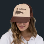 Casquette Baseball Brown de furet personnalisé<br><div class="desc">Créez un cadeau amusant et personnalisé pour les fans de furet avec ce casquette de casquette de baseball ou de camionneur. Il présente une jolie illustration d'un furet brun avec votre propre nom ou un autre message en lettres marron assorties.</div>