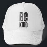 Casquette BE KIND noir minimum gras type motivation<br><div class="desc">par kat massard >>> WWW.SIMPLYSWEETPAPERIE.COM <<<</div>