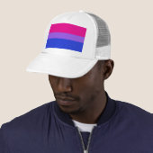 Casquette Bi Pride Bold (En situation)