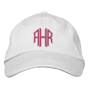 Casquette brodée avec monogramme