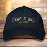 Casquette Brodée Beagle Papa Chien Papa Date d'établissement<br><div class="desc">Beagle Papa brodé casquette de baseball dans une police serif gris argent avec date customisée établie.</div>
