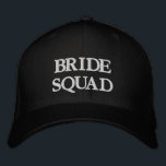 Casquette Brodée Bride Squad noir et blanc typographie élégante<br><div class="desc">Bride Squad noir et blanc élégante typographie Casquette de baseball brodé. Disponible en plusieurs couleurs et options de style.</div>