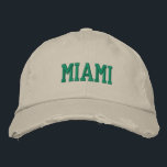 Casquette Brodée Broderie verte MIAMI Style Vintage<br><div class="desc">MIAMI Green Brodé vintage style en coton beige casquette en . Fait un cadeau merveilleux pour toute personne qui aime Miami FL! Si vous préférez avoir votre texte personnel, il vous suffit de cliquer sur le bouton "Personnaliser ce modèle" pour entrer votre choix de texte personnalisé. La broderie est également...</div>