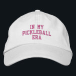 Casquette Brodée Cadeau De Pickleball Amusant Et Branché - À L'Ère<br><div class="desc">Un casquette de pickleball branché et amusant qui dit "À mon ère de pickleball". Parfait pour ceux qui aiment le jeu du pickleball. Obtenez un casquette correspondant pour votre bestie de pickleball. Modifiez facilement le texte personnalisé.</div>