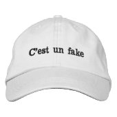 Casquette Brodée C'est un faux (Devant)