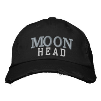 Casquette Brodée Chapeau Tête de Lune : Par Approachable Wolf ( J.H
