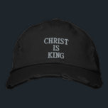 Casquette Brodée Christ est roi avec croix<br><div class="desc">Le Christ brodé est le roi devant.</div>