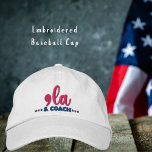 Casquette Brodée Comma La & Coach Kamala Harris Tim Walz<br><div class="desc">Montrez votre soutien à Kamala Harris et Tim Walz avec ce casquette de basball brodé à la mode. Doté d'une virgule et d'un "la" pour faire savoir à chacun comment prononcer le nom de Kamala et COACH, un surnom pour Tim Walz. Ce casquette de basball brodé montre votre soutien à...</div>