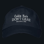 Casquette Brodée Drôle Cheveux Cabines Ne vous souciez pas Nom de l<br><div class="desc">Un casquette de baseball drôle qui dit "Les cheveux Cabines ne s'en soucient pas". Ajoutez le nom de votre cabine préféré ou de votre ville lacustre (ou supprimez). Modifiez facilement le texte et la couleur du casquette. Que vous alliez vers le nord au cabine ou que vous passiez une journée...</div>